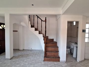 TRIPEX 5 AMBIENTES. LANUS OESTE