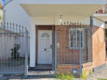 TRIPEX 5 AMBIENTES. LANUS OESTE