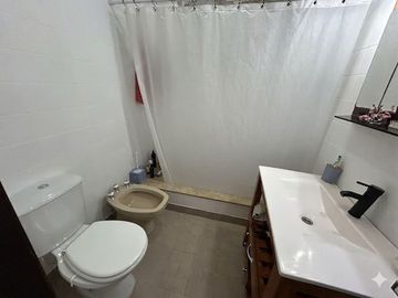 AMPLIO PH EN LANUS OESTE CON TERRAZA