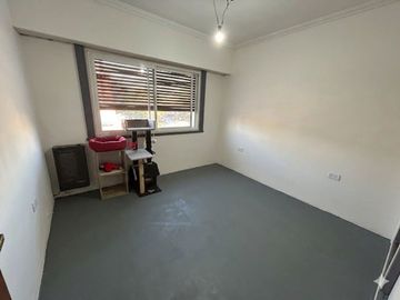 AMPLIO PH EN LANUS OESTE CON TERRAZA