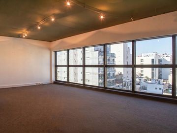 Venta Oficina Piso 12 Único Balcón y Cochera Nuñez