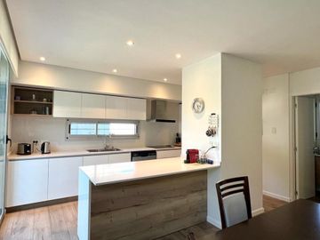 Venta casa 3 dormitorios Villa Sofia, Fisherton.
