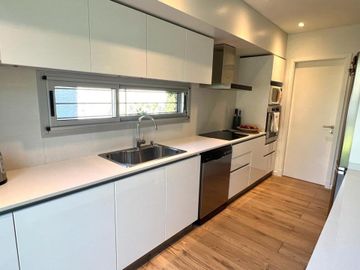Venta casa 3 dormitorios Villa Sofia, Fisherton.
