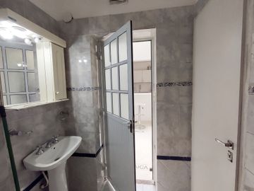 VENTA PH 2 AMB RECICLADO SIN EXPENSAS COLEGIALES