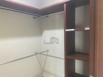 CASA EN RENTA CERCA DEL CENTINELA