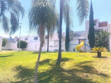 CASA EN RENTA CERCA DEL CENTINELA