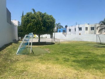 CASA EN RENTA CERCA DEL CENTINELA