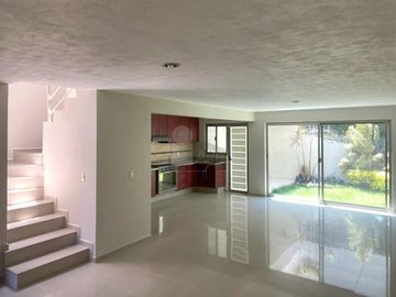 CASA EN RENTA CERCA DEL CENTINELA