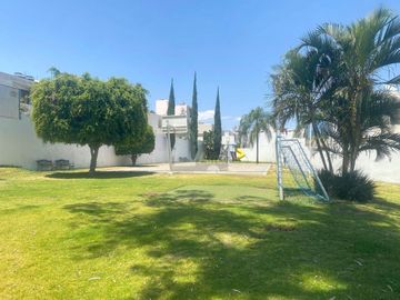 CASA EN RENTA CERCA DEL CENTINELA