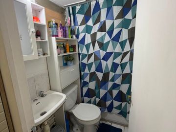 VENTA DEPTO 2D VILLA ALEMANA BARRIO RESIDENCIAL Y BALCÓN
