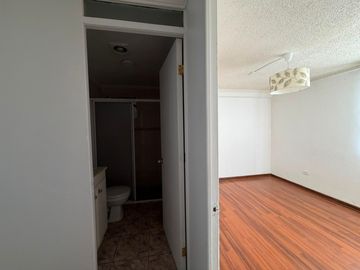 VENDE CASA  3D 1B METRO LO CRUZAT QUILICURA