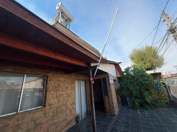 VENDE CASA  3D 1B METRO LO CRUZAT QUILICURA