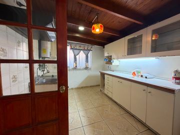 VENDE CASA  3D 1B METRO LO CRUZAT QUILICURA