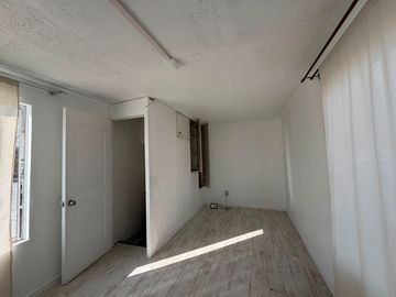 VENDE CASA  3D 1B METRO LO CRUZAT QUILICURA