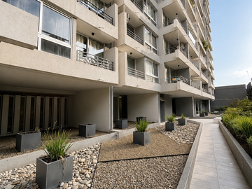 SE ARRIENDA MODERNO DEPARTAMENTO 2D 2B