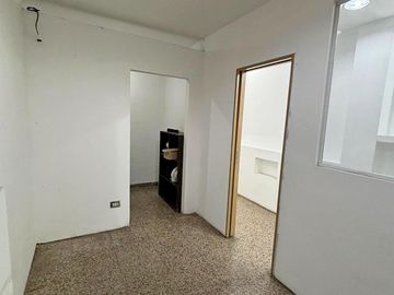 AMPLIO GALPÓN EN ALQUILER