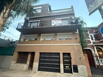 PH VENTA 4 AMBIENTES FLORES TERRAZA Y COCHERA