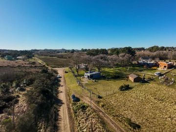 ALQUILER CASA 2 DORM 2 BAÑOS  TANDIL