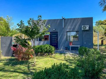 ALQUILER CASA 2 DORM 2 BAÑOS  TANDIL