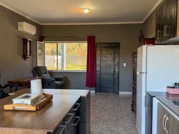 ALQUILER CASA 2 DORM 2 BAÑOS  TANDIL