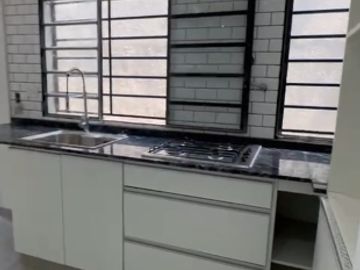 Casa PH en venta en Victoria