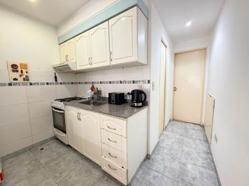 VENTA PH 2 AMBIENTES EN RAMOS MEJIA COCHERA