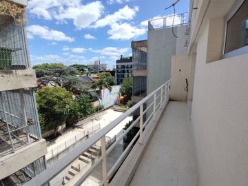 Alquiler V.Urquiza 2 amb con terraza Acep Mascota