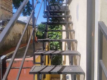 VENTA CASA FLORES 4AMB .2 TERRAZAS+PARRILLA