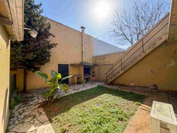 VENTA LOCAL CON PH 4 AMBIENTES CON LOCAL TEMPERLEY