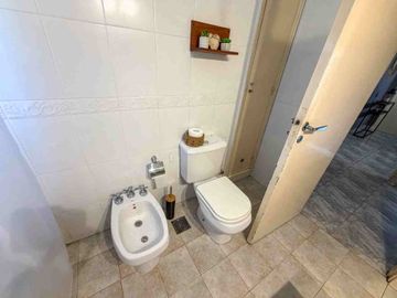 VENTA LOCAL CON PH 4 AMBIENTES CON LOCAL TEMPERLEY