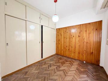 Venta depto 4amb Flores con Balcon