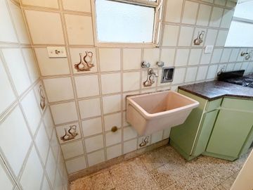 Venta depto 4amb Flores con Balcon