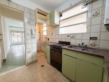 Venta depto 4amb Flores con Balcon