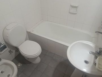 EN VENTA DEPTO 2 AMBIENTES CON BALCÓN - CABALLITO