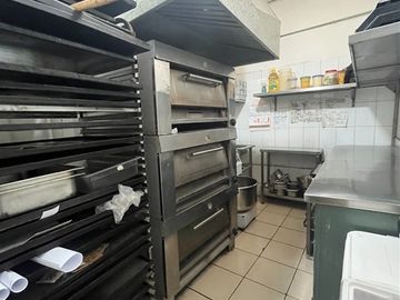 Local Comercial en Venta en Pedro de Valdivia con Bustos