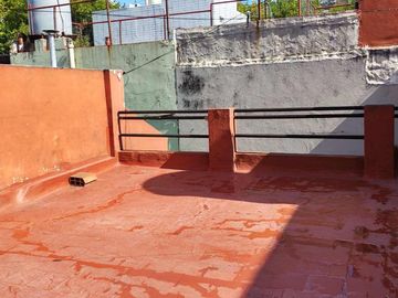 VENTA- PH-3 AMBIENTES- TERRAZA- A REFACCIONAR