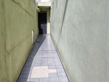 VENTA- PH-3 AMBIENTES- TERRAZA- A REFACCIONAR