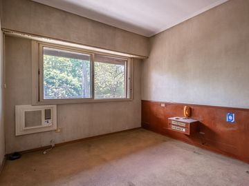 VENTA-5 AMBIENTES- CON PATIO- VILLA LUGANO