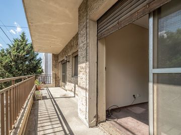 VENTA-5 AMBIENTES- CON PATIO- VILLA LUGANO