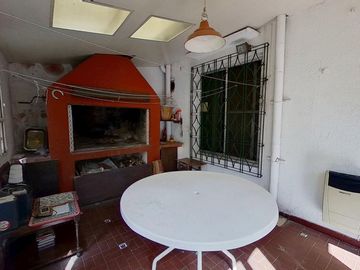 VENTA PH 3 amb Florida PB Patio, Quincho y Cochera