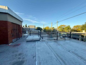 Alquiler depósito, local y oficinas en Ituzaingó