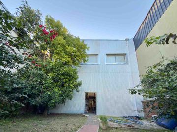 Alquiler depósito, local y oficinas en Ituzaingó