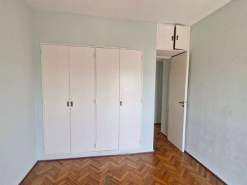 Venta Departamento 3 ambientes, todo Sol Balvanera