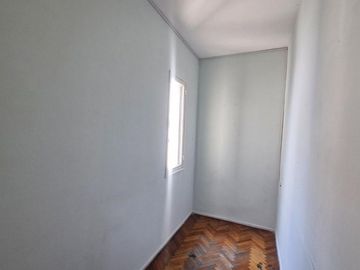 Venta Departamento 3 ambientes, todo Sol Balvanera