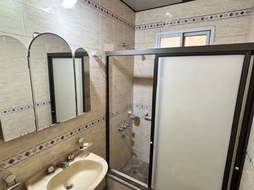 VENTA PH TIPO CASA 4 AMB OLIVOS  JARDIN QUINCHO