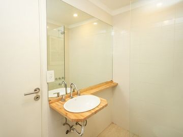 VENTA DEPTO 2 AMB. REFACCIONADO  ACASSUSO