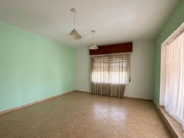 CASA EN VENTA 3 DORMITORIOS BARRIO BELGRANO