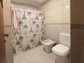 CASA EN VENTA 3 DORMITORIOS BARRIO BELGRANO