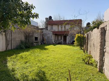 CASA EN VENTA 3 DORMITORIOS BARRIO BELGRANO