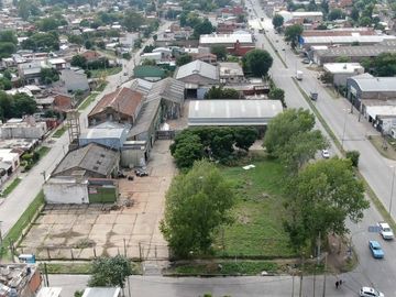 VENTA GALPONES LOTE INDUSTRIAL OFICINAS 8100M2 R21